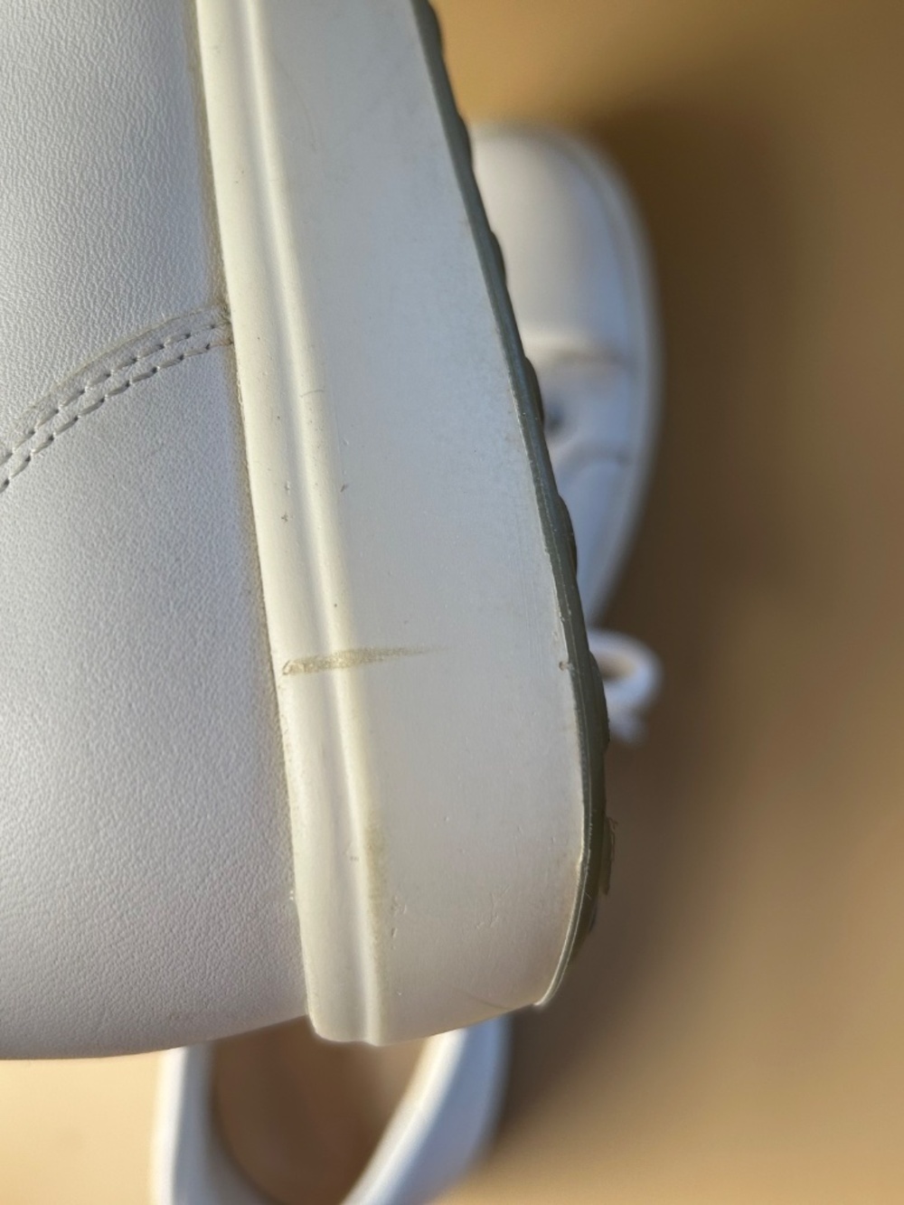 Ecco White women's 8.5 casual sneakers - Picture 12 of 13